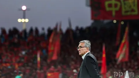 谢菲尔德星期三惊险逆转巴恩斯利，第123分钟绝杀重返英冠！